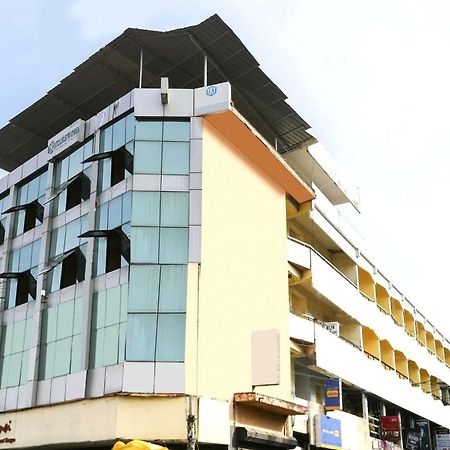 Oyo Hotel 65523 Tkt Tourist Home Kannur Luaran gambar