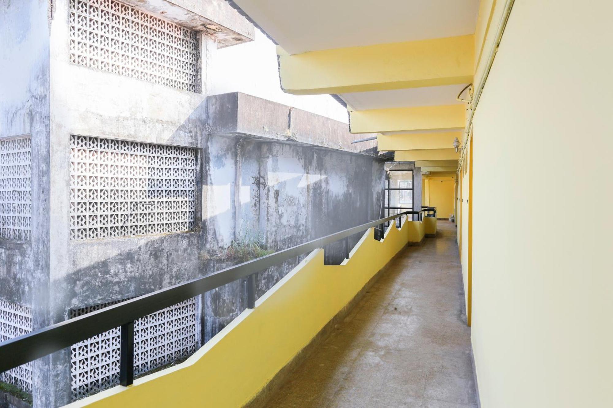 Oyo Hotel 65523 Tkt Tourist Home Kannur Luaran gambar