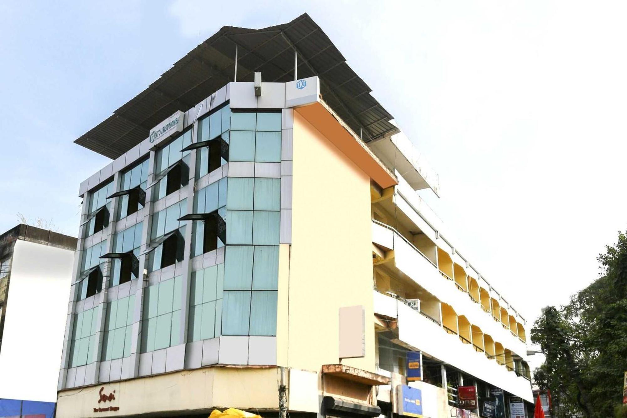 Oyo Hotel 65523 Tkt Tourist Home Kannur Luaran gambar